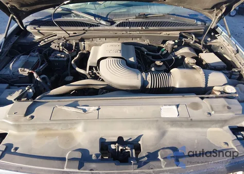 2001 Ford Expedition Eddie Bauer z USA, uszkodzony, nr VIN 1FMRU17W41LB41449